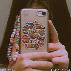 Meet your Posher, Vivian